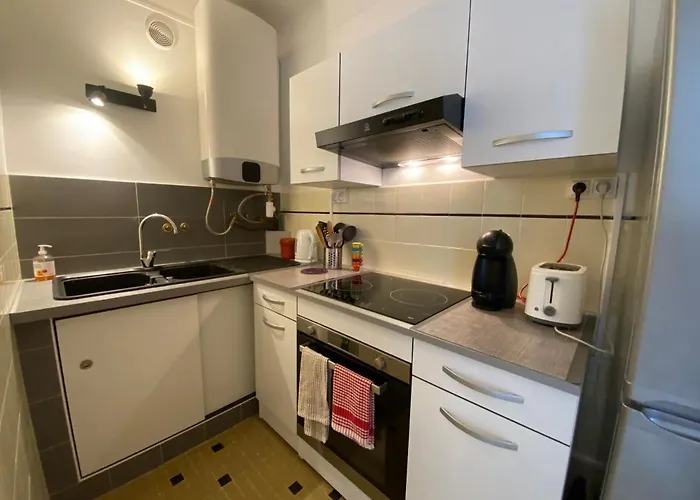 C048 Spacieux Proche Plages Et Palais Apartman